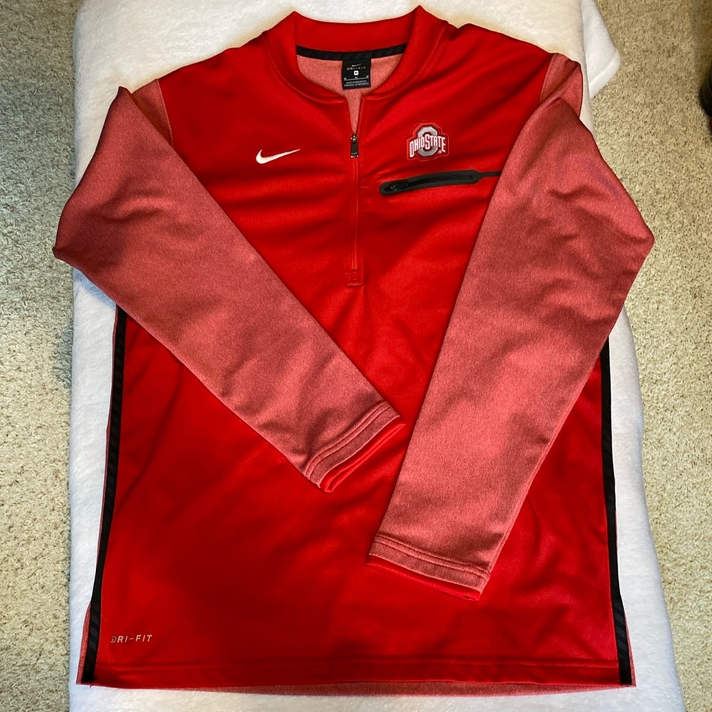 Men’s Nike Dri fit Ohio State 1/4 zip long sleeve. Medium